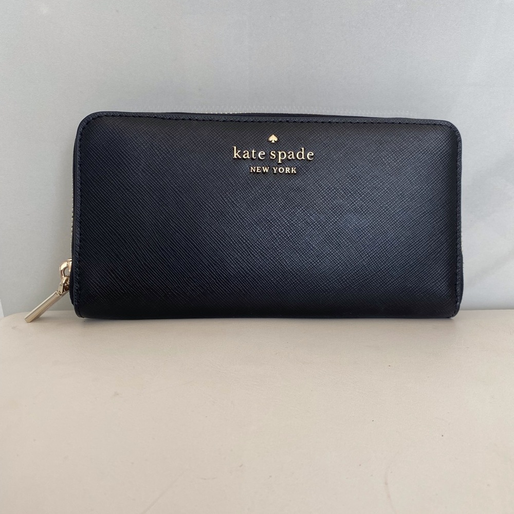 Brand new Kate spade wallet Black gold
